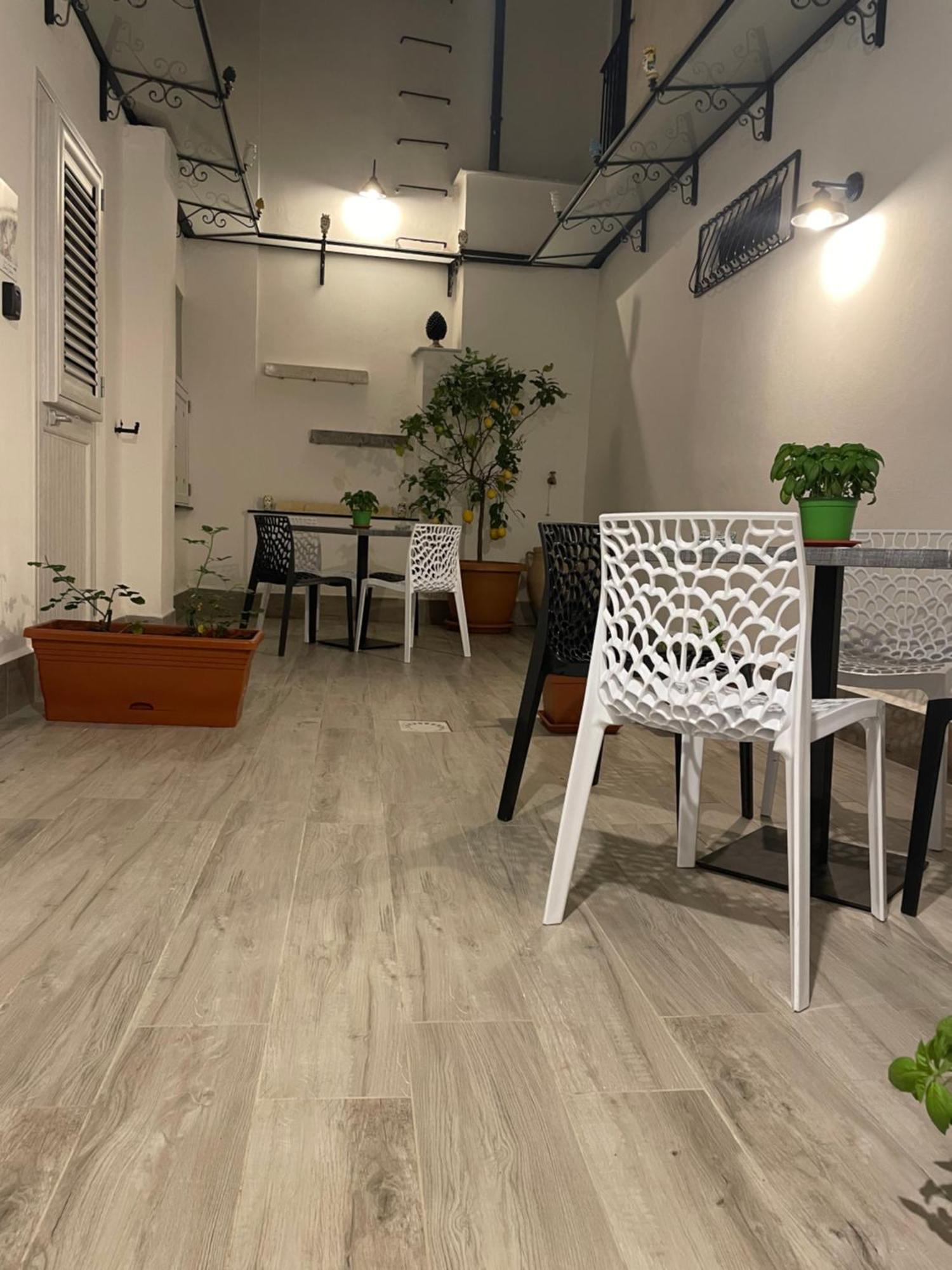 Casa Vacanze Donna Sidora Palermo Bagian luar foto